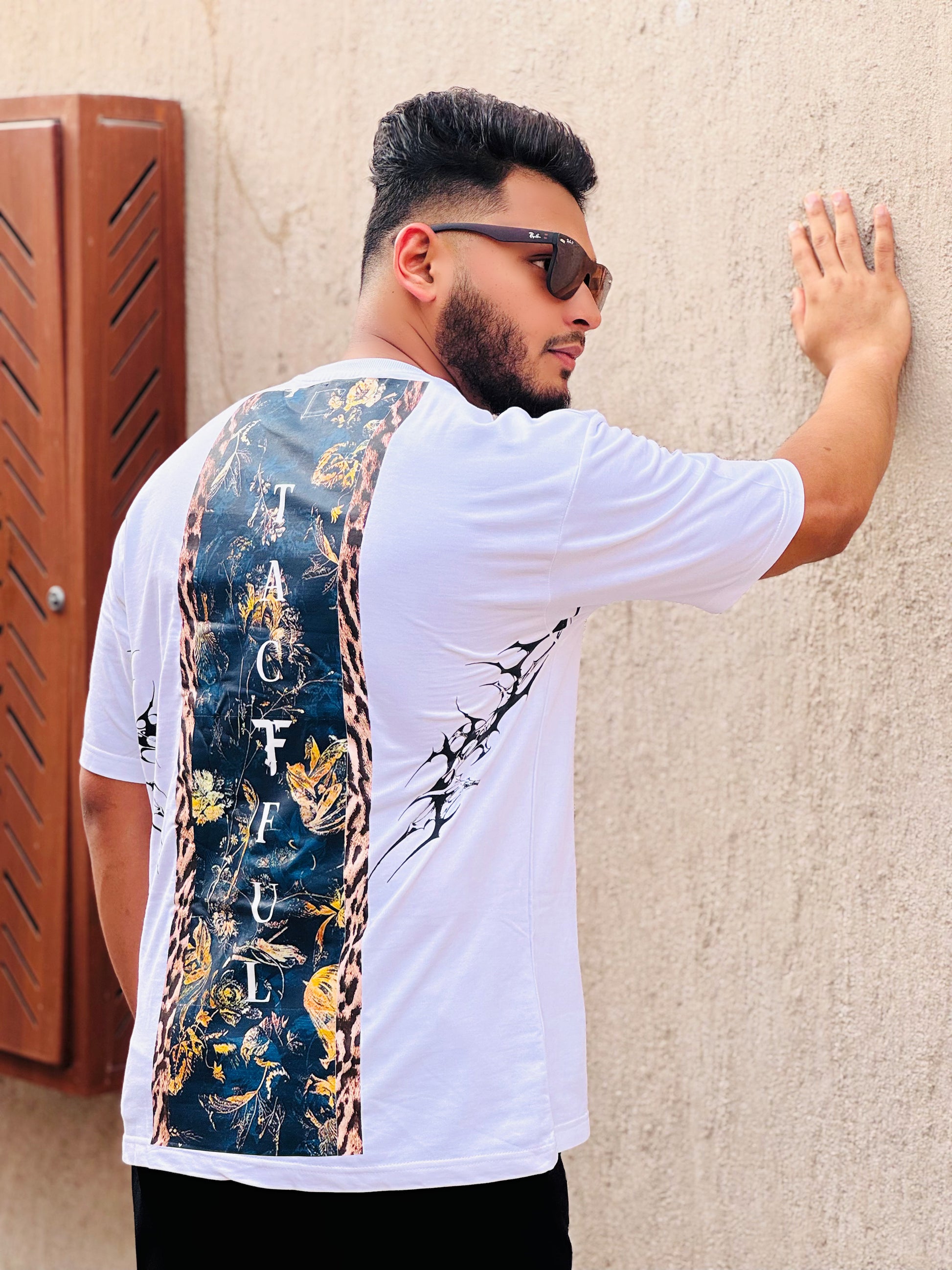 WHITE PRINTED OVERSIZED